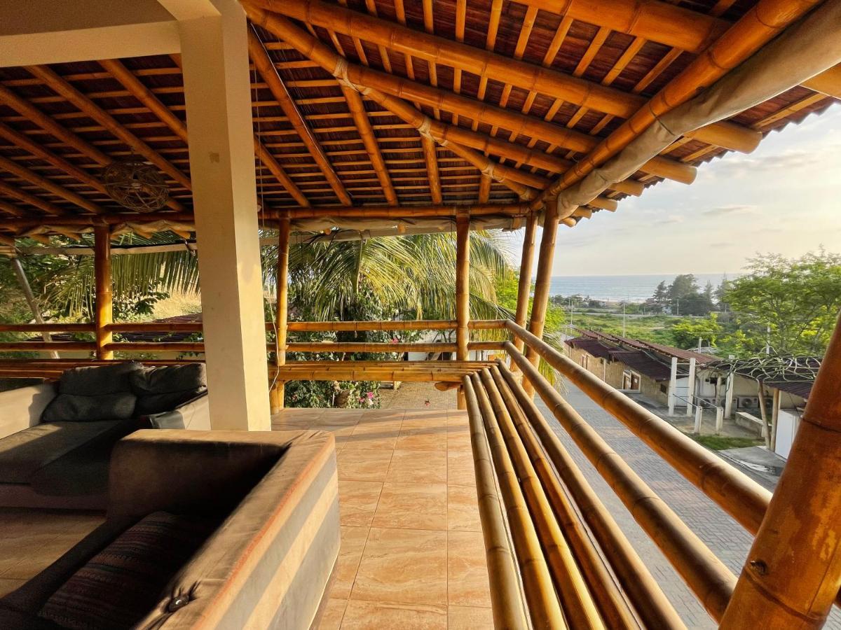 ホテル Punta Hills Montañita エクステリア 写真