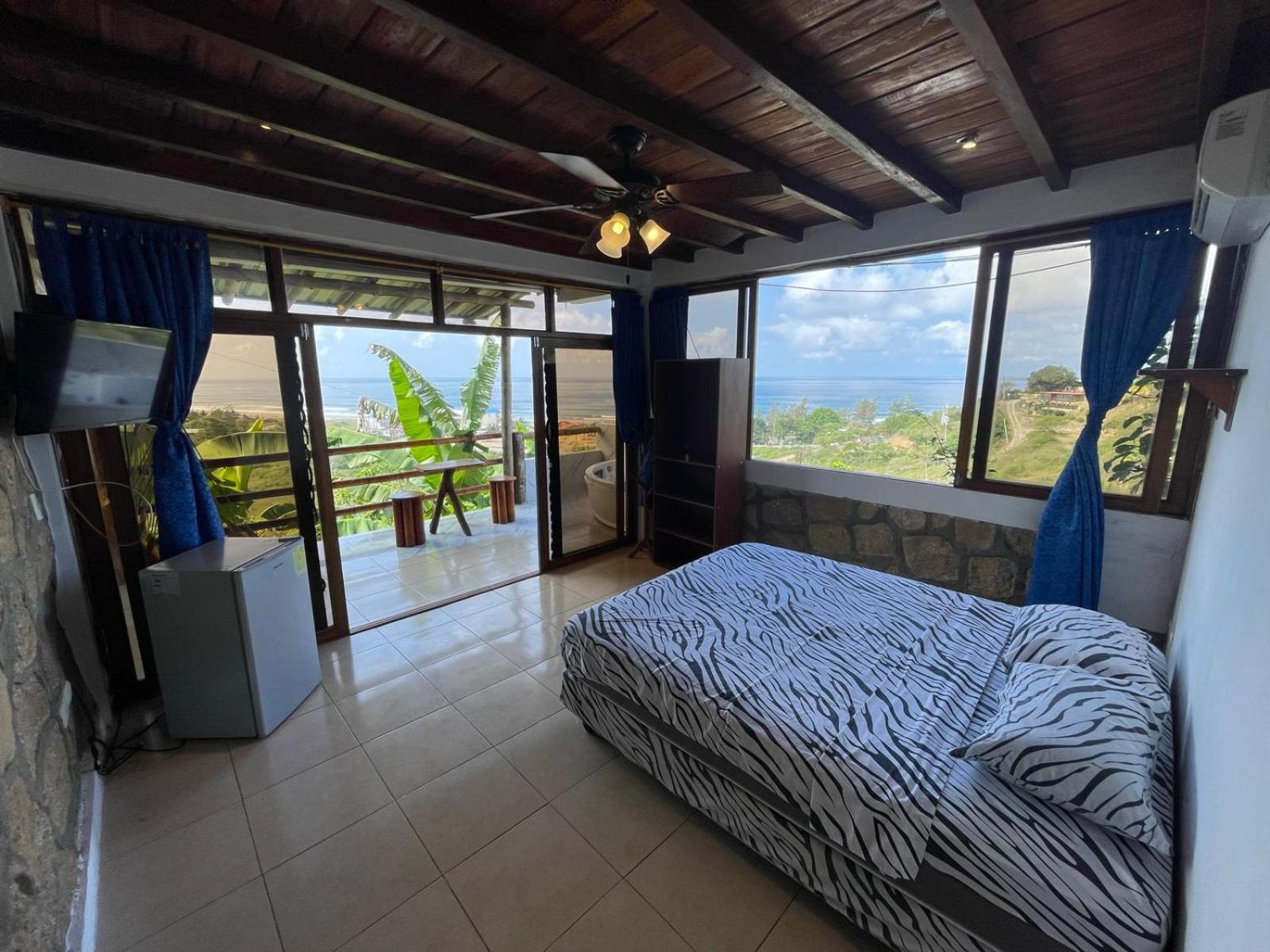 ホテル Punta Hills Montañita エクステリア 写真